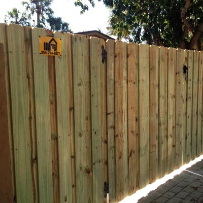 Dania Beach wood fence installation